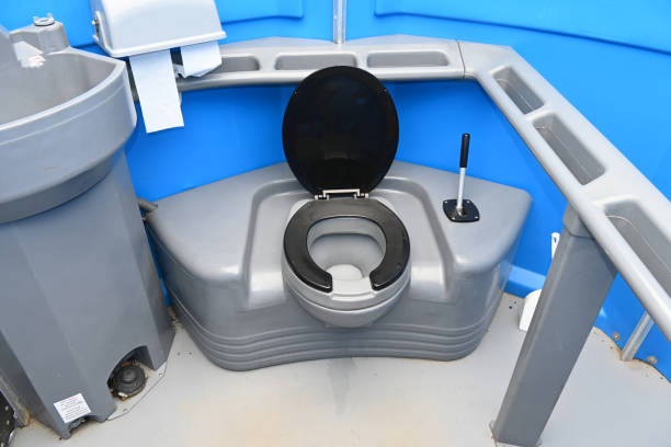 Best Restroom trailer rental cost  in Rosemount, MN